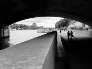 Walking near the Seine river