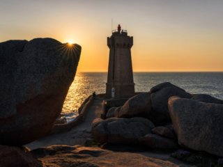 Ploumanach headlight at sunset