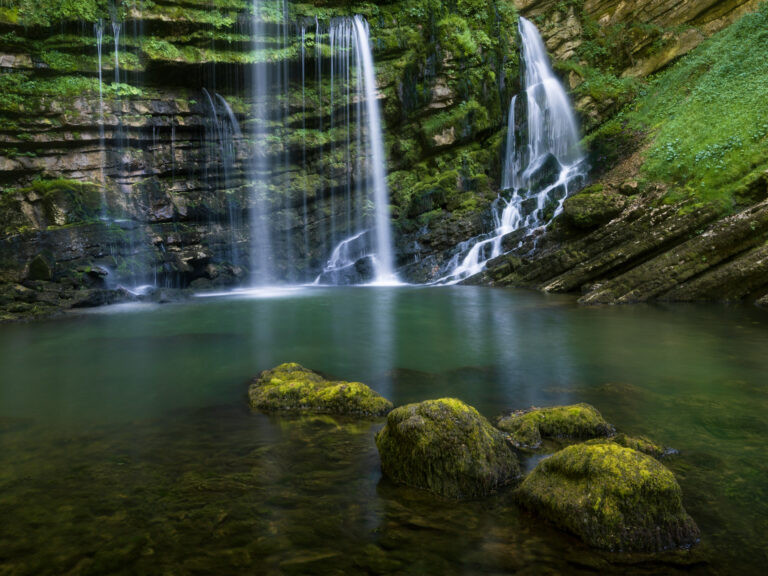 Cascade du Flumen, Jura, France.