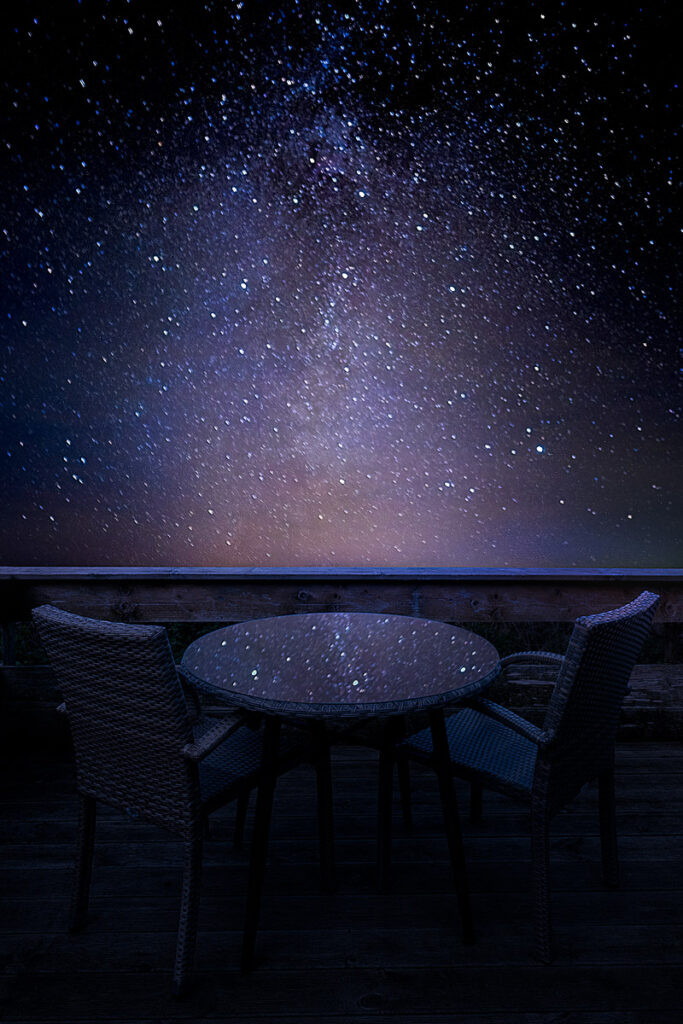 The Milky Way above Ault, and a speck of stardust that thinks, drifts and waits for its apple.