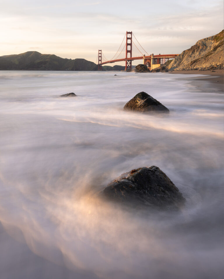 Puente Golden Gate al atardecer, San Francisco, EE. UU.