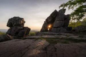 Roc-La-Tour bei Sonnenuntergang, Monthermé, Frankreich.