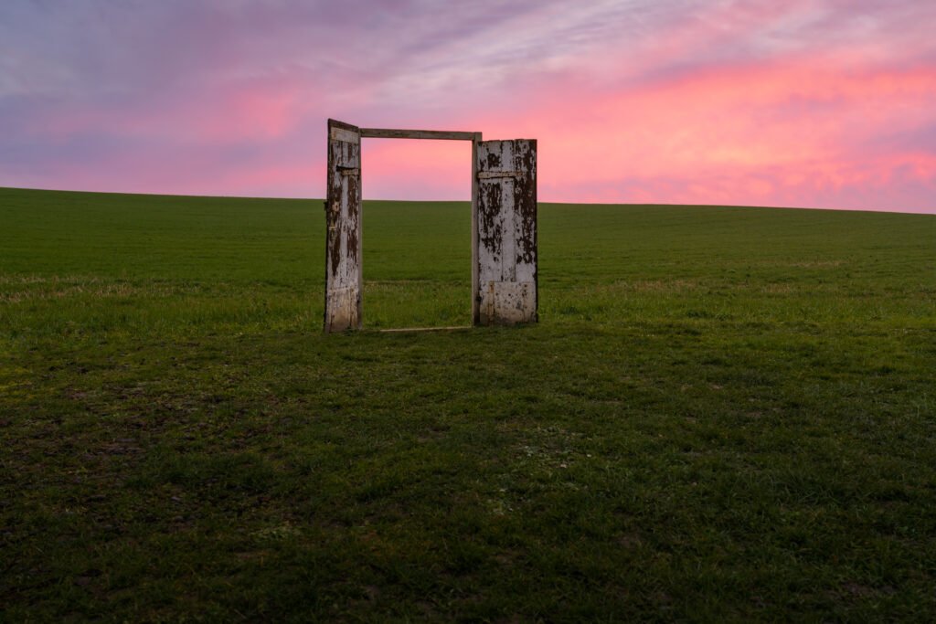 Gate in the fields, Rennemoulin, France.
